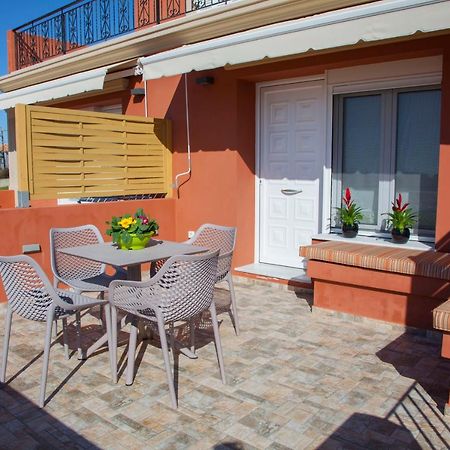Paporas Apartments Svoronata Eksteriør billede