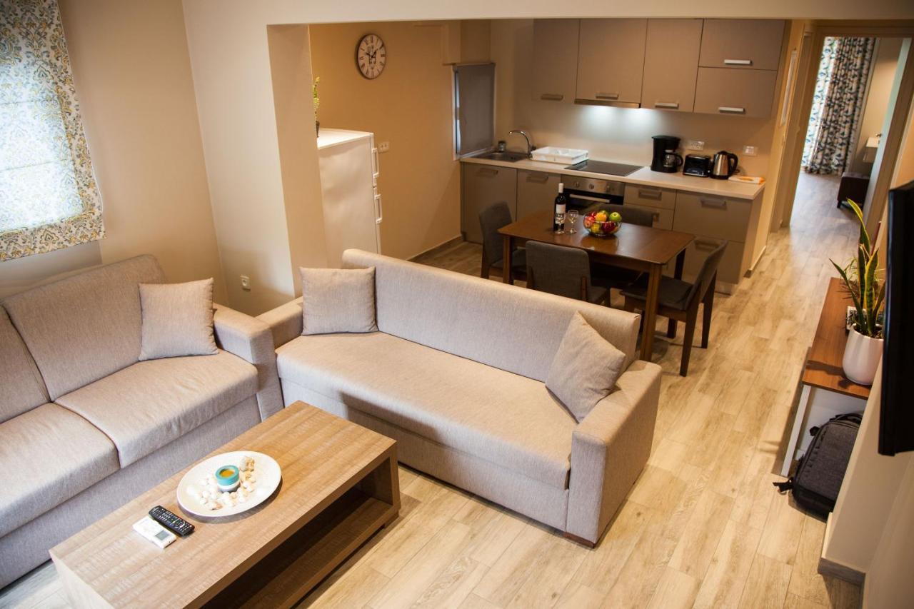 Paporas Apartments Svoronata Eksteriør billede
